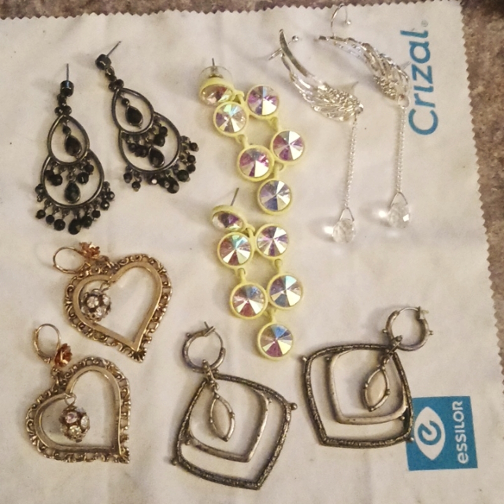 Earrings lot
